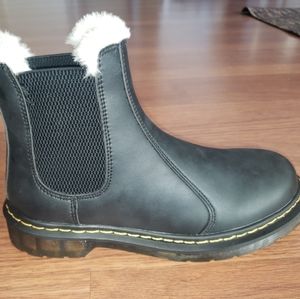 Women's Dr. Martens fur lined Chelsea boot